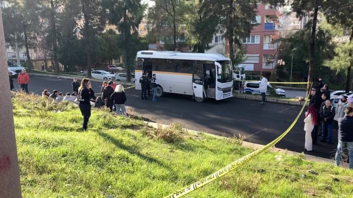 Öğrenci servisi park halindeki tıra çarptı! 1 öğrenci hayatını kaybetti