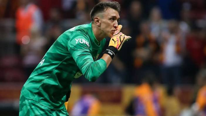 Galatasaray Muslera için kararını verdi. Ülkesine döneceği iddia ediliyordu