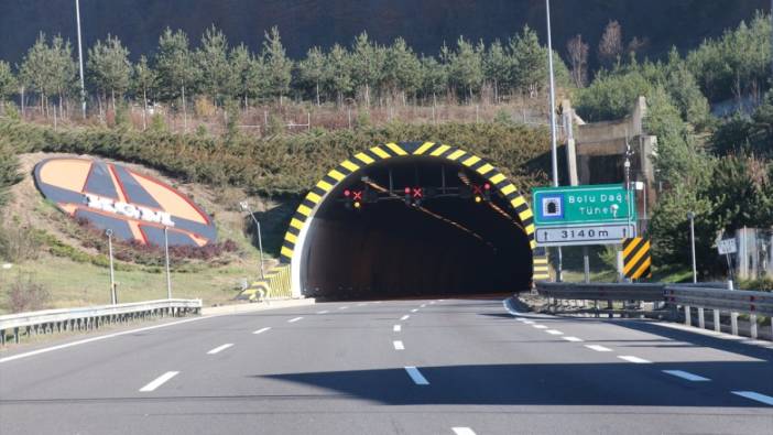 Bolu Dağı Tüneli'nde araç yangını