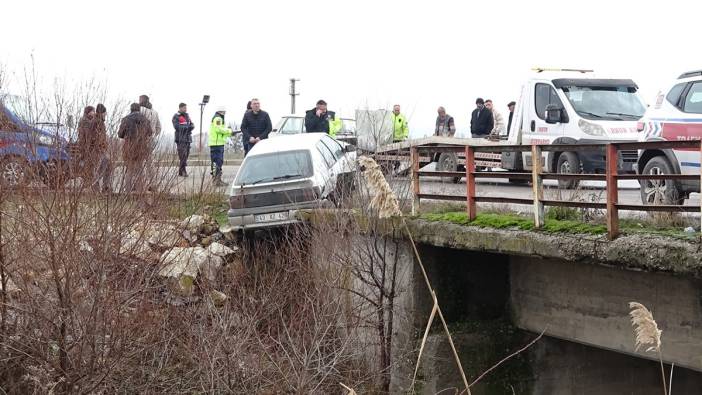 Tavşanlı’da feci kaza: Dereye düşmekten kıl payı kurtuldu