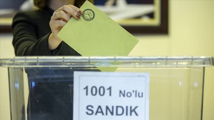 AK Parti erken seçim için ilk kez tarih verdi. Canlı yayında açıkladı