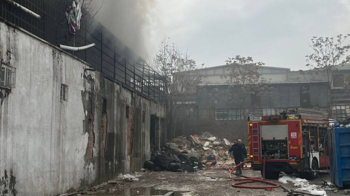 Ankara'da 4 katlı atık deposunda çıkan yangın söndürüldü