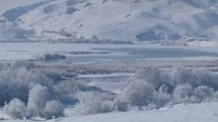 Erzurum’da eksi 25 derecede HES göleti buz tuttu