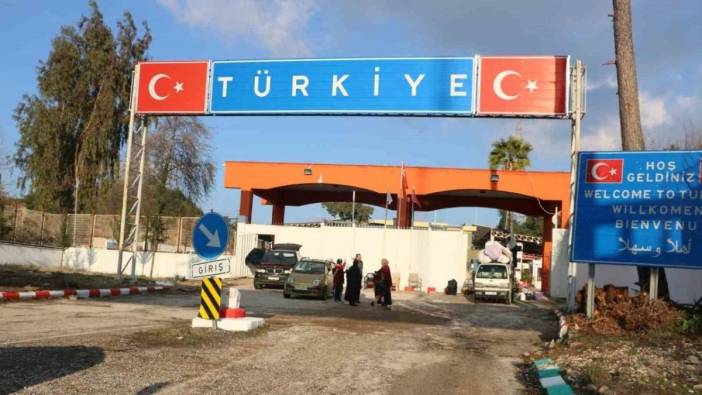 14 yıl sonra açılan sınır kapısıyla Suriye’ye geçişler hızlandı