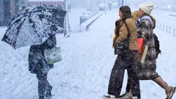 Meteoroloji saat vererek uyardı: Bu sabah başlayacak şakır şakır yağacak (3 Ocak 2025)