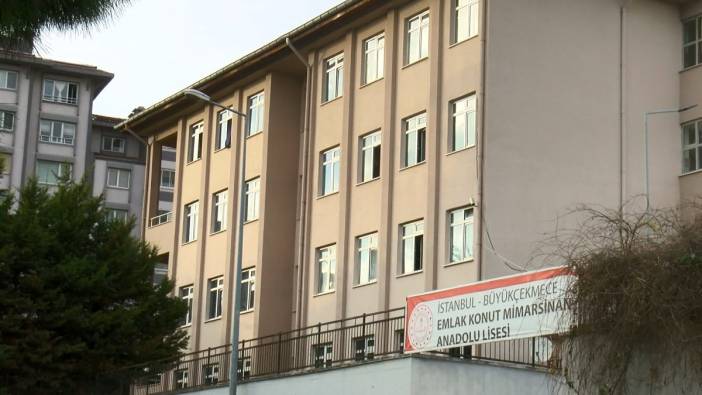 Büyükçekmece'de esrarengiz koku nedeniyle iki okul boşaltıldı