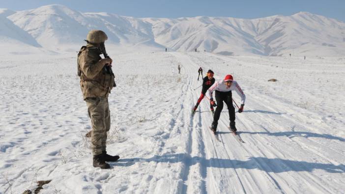 Hakkari'de Kayaklı Koşu İl Birinciliği Elemeleri