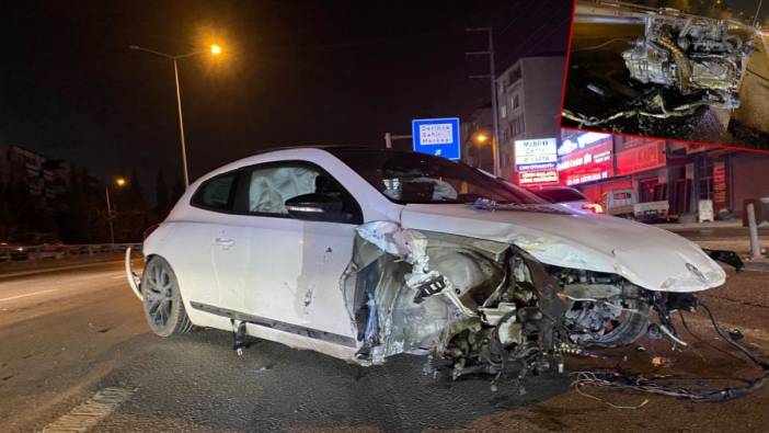 Derince'de feci kaza: Otomobilin motoru yerinden koptu