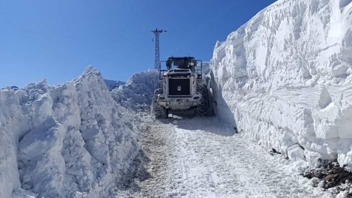 Hakkari'de 3 metrelik mücadele!