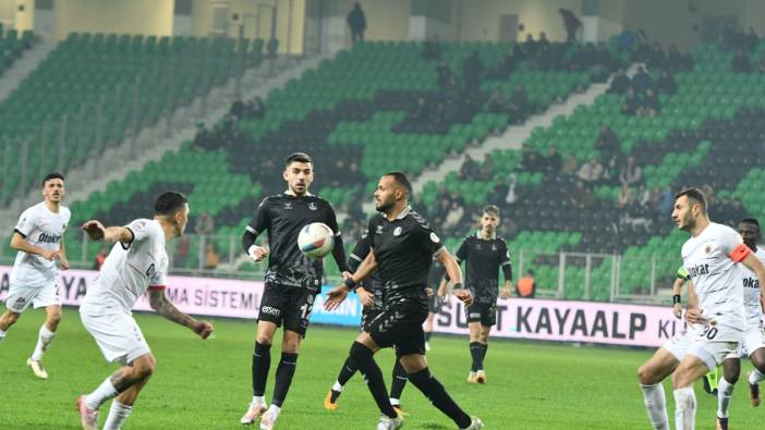 Sakaryaspor-Gençlerbirliği maçı golsüz bitti