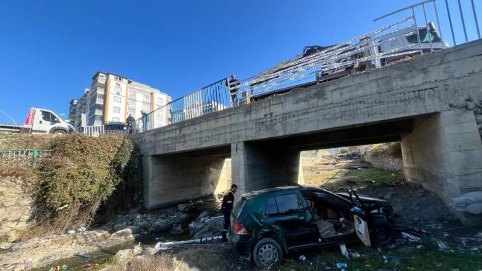 Düziçi'nde otomobil köprüden dereye uçtu: 2 yaralı