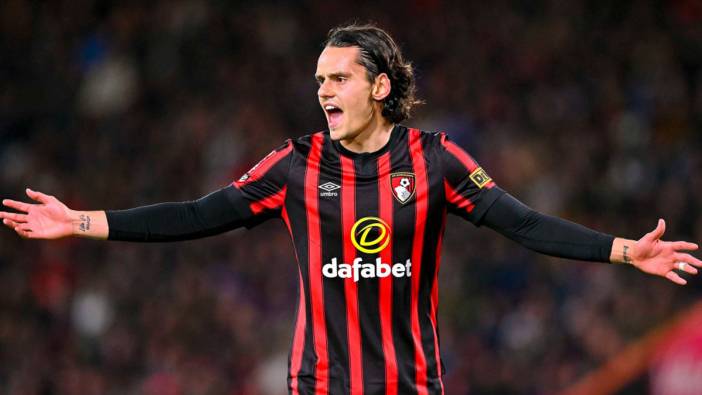 Milli futbolcu Enes Ünal sezonu kapattı. Çapraz bağları koptu