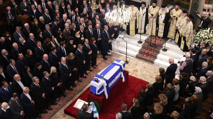 Yunanistan'ın eski başbakanlarından Simitis'e son veda