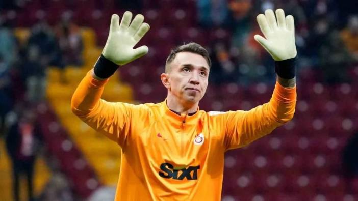 Muslera son kararını yönetime bildirdi. Galatasaray’da kalacak mı?