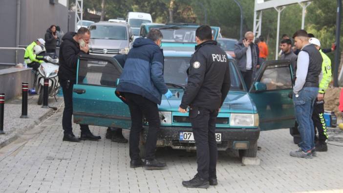 Bursa'dan çaldıkları otomobille Manisa'ya gelen 3 çocuktan film gibi hırsızlık