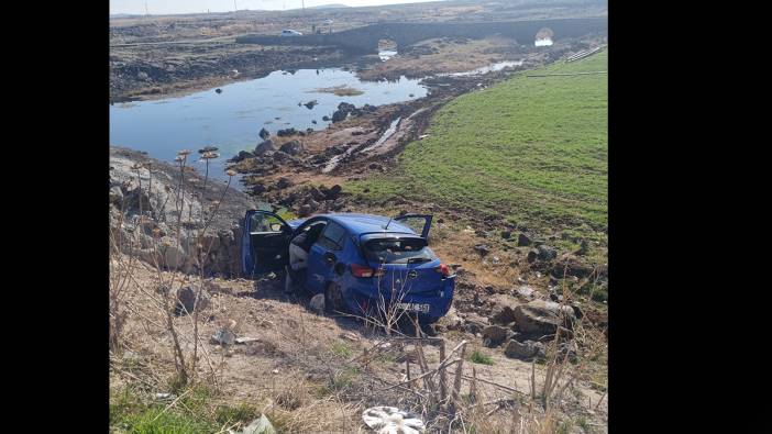 Diyarbakır’da korkunç kaza! Taşlara çarptı