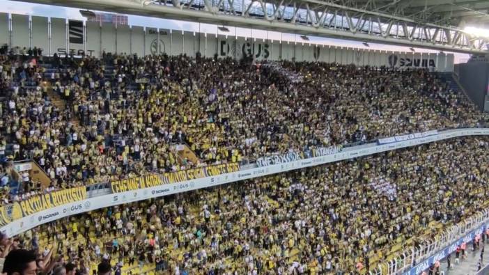 Fenerbahçe tribünleri: Mustafa Kemal'in askerleriyiz