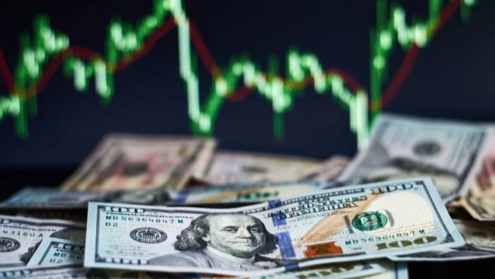Dolar hareketlendi yeni rekora imza attı! Bu seviye ilk kez görüldü