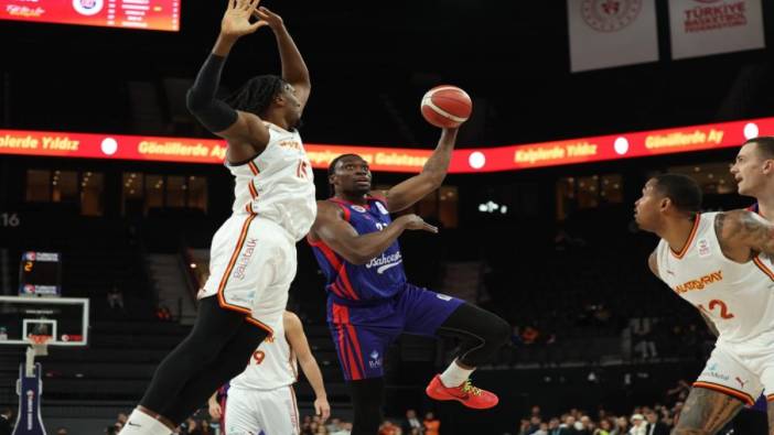 Galatasaray parkede galip
