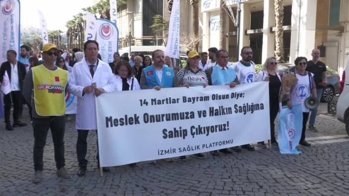 Sağlık Çalışanları İş Bıraktı: İzmir'de Büyük Eylem