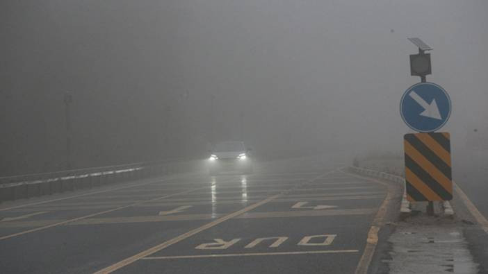 Bolu Dağı'nda sağanak ve sis etkili oldu!