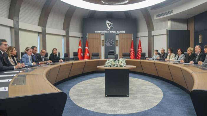 Siyasi partilerden CHP'ye destek ziyareti