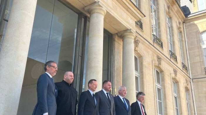 AB yetkilileri, Ukrayna heyetiyle bir arada