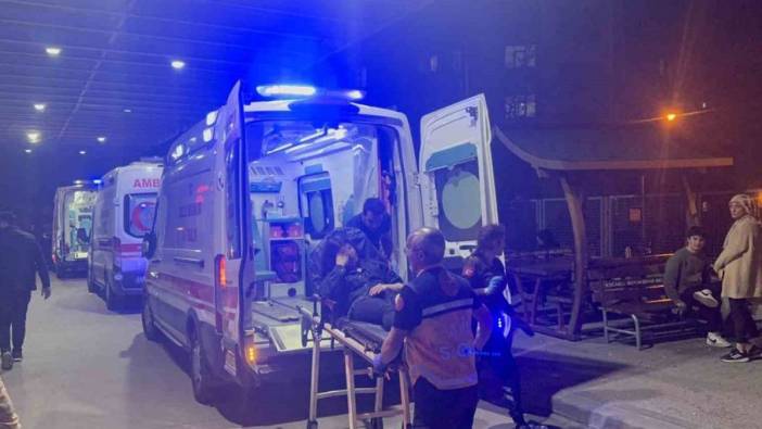 "Gençlik nereye gidiyor?" dedirten bir görüntü daha! 15 yaşındaki kızların kavgasında bıçaklar konuştu...