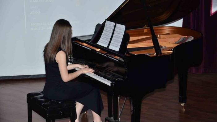 Güzel Sanatlar Lisesi’nden müzik şöleni! Alkış tufanı