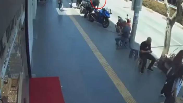 Antalya - Polisin durdurduğu sürücü, arkadaşını ve motosikletini bırakıp kaçtı