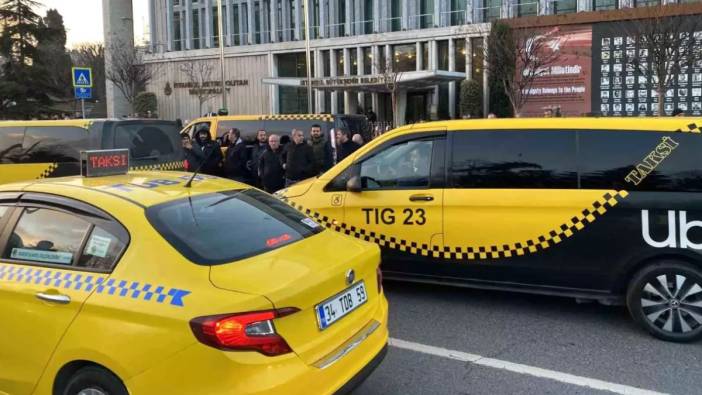İstanbul'da taksicilerden 8+1 uygulamasına protesto!