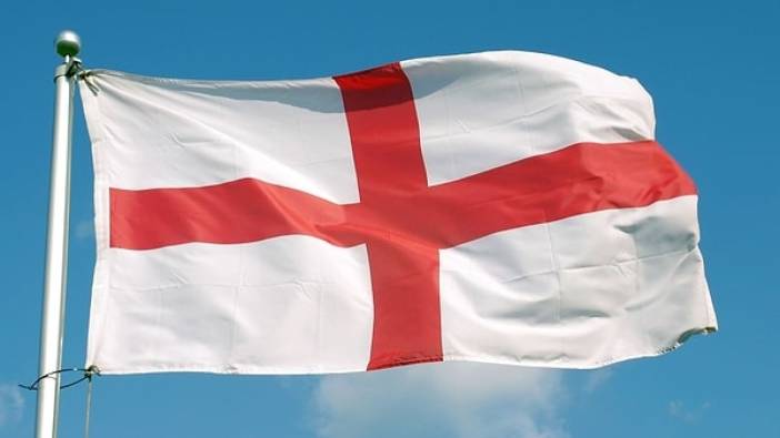 İngiltere tasarruf ve yerinden yönetimi güçlendirmek için memurları Londra dışına çıkaracak