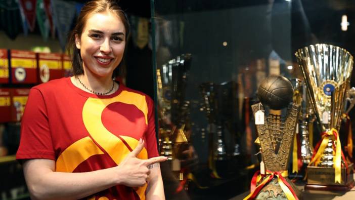 Galatasaray kaptanı Ayşe Cora ile devam ediyor