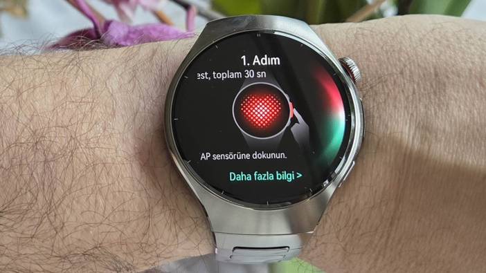 Huawei Watch 5'i satışa sundu
