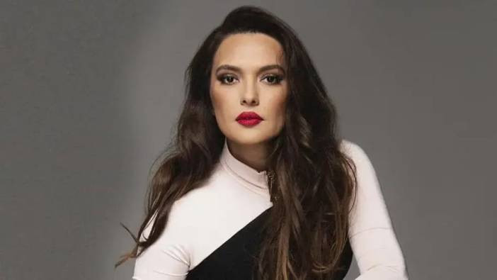 Demet Akalın Bodrum esnafına isyan etti! İki kişilik kahvaltıya ödediği parayı paylaştı