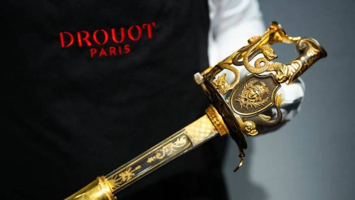 Napolyon’un kılıcı yeni sahibini buldu: Fiyatı dudak uçuklattı