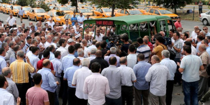 Taksiciler '100 dolar' iddialarına tepki gösterdi