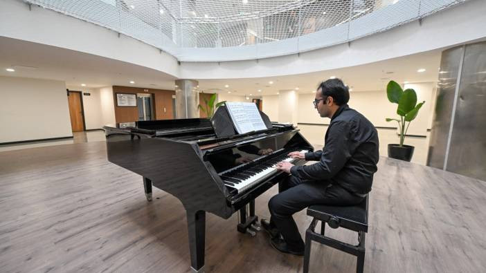 Otizmli piyanist Cem Görkem’den muhteşem performans: Hedefi Fazıl Say gibi dünyaca ünlü olmak