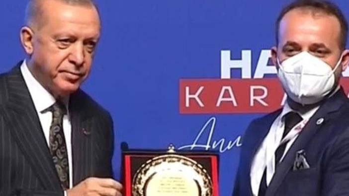Erdoğan’dan ödül olan gazeteciden skandal paylaşım! Yeni Akit yine şaşırtmadı...