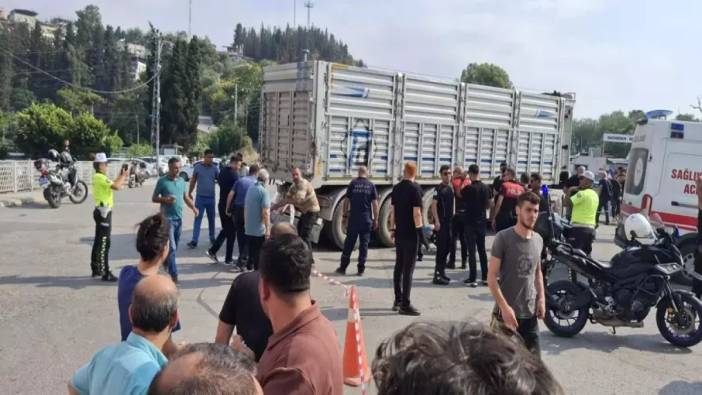 Hatay'da TIR’ın çarptığı yaya öldü