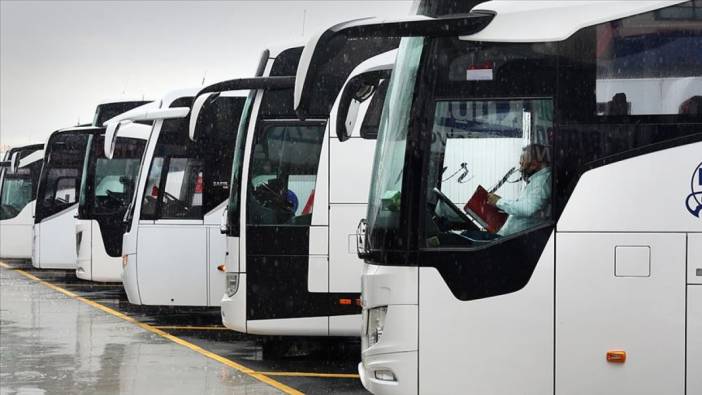Otobüs fiyatlarına zam: Öğrenciler protesto etti!