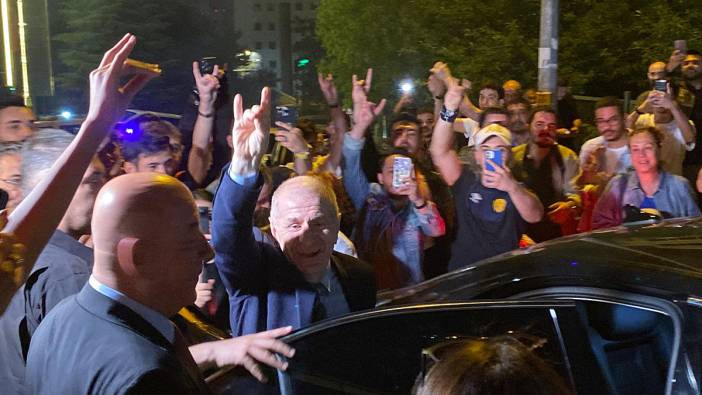 Ümit Özdağ'dan tahliye sonrası parti genel merkezinde ilk konuşma