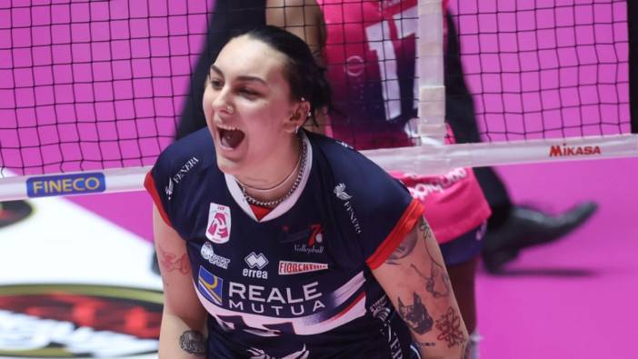 Yunan oyuncu Martha Anthouli Aras Kargo'da