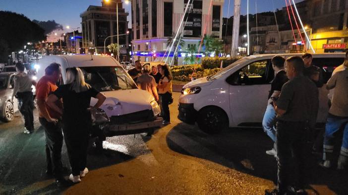 Ereğli’de iki araç çarpıştı, 7 kişi yaralandı