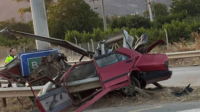 Otomobil bariyerlere saplandı: Sürücü oracıkta hayatını kaybetti