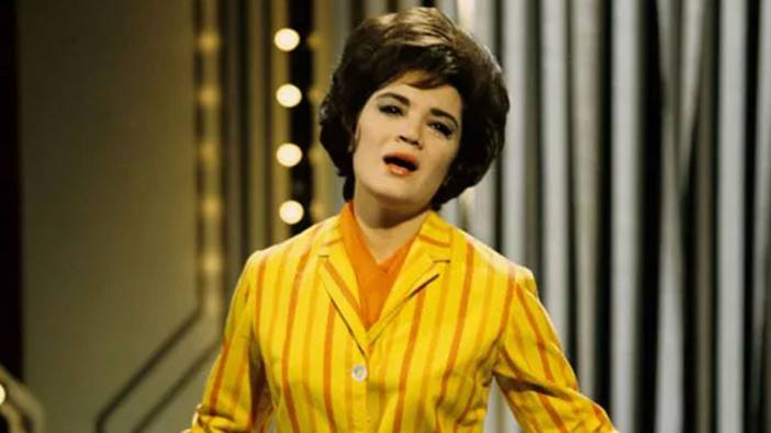 Pretty Little Baby şarkısıyla tanındı!  Ünlü şarkıcı Connie Francis hayatını kaybetti