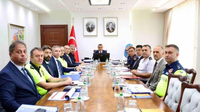 Mersin’de asayiş değerlendirme toplantısı yapıldı