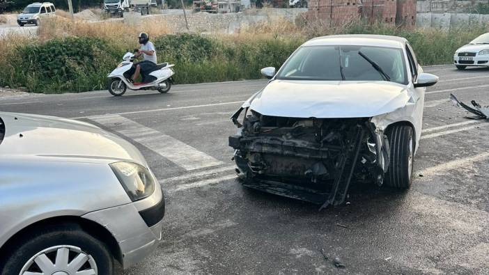 Feci kazada üç araç  birbirine girdi! 7 kişi yaralandı