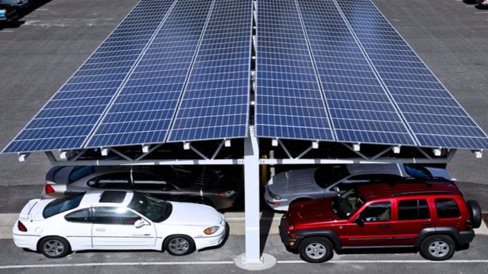 Kapalı alanlarda yenilenebilir enerji! Güneş otoparklarının yükselişi