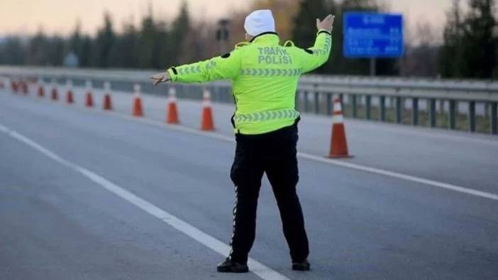 Yola çıkacak sürücüler dikkat! İşte trafiğe kapalı yollar... (25 Ağustos 2025)